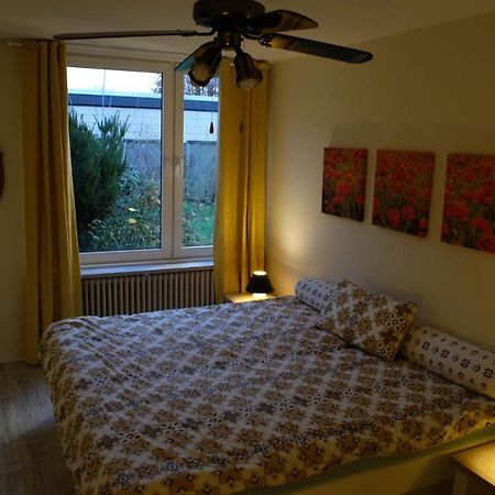 Ruhiges Haus Mit Privatem Garten Halstenbek Exteriér fotografie