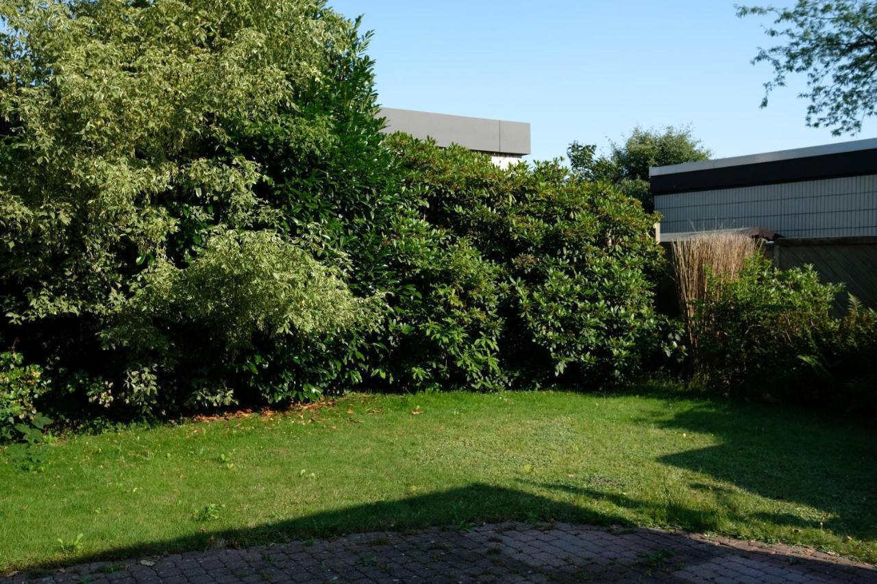 Ruhiges Haus Mit Privatem Garten Halstenbek Exteriér fotografie